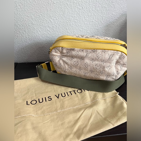 Louis Vuitton Speedy round crossbody bag    SOLD!!!!!! - Picture 1 of 9